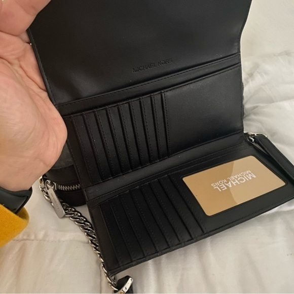 New Michael Kors jet set Large travel EW crossbody bag & wallet set - Picture 4 of 16